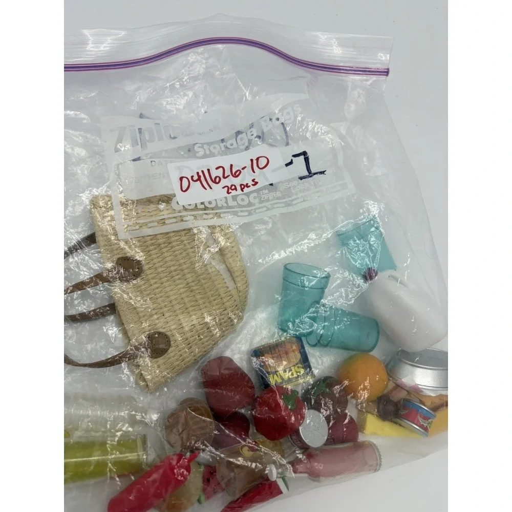 Miscellaneous Lot Doll Food Toy Accessories 29pcs For Small Dolls